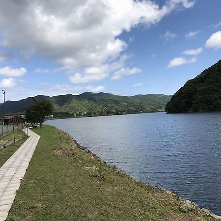 Готель Oyado Hakusan Hyogo Екстер'єр фото