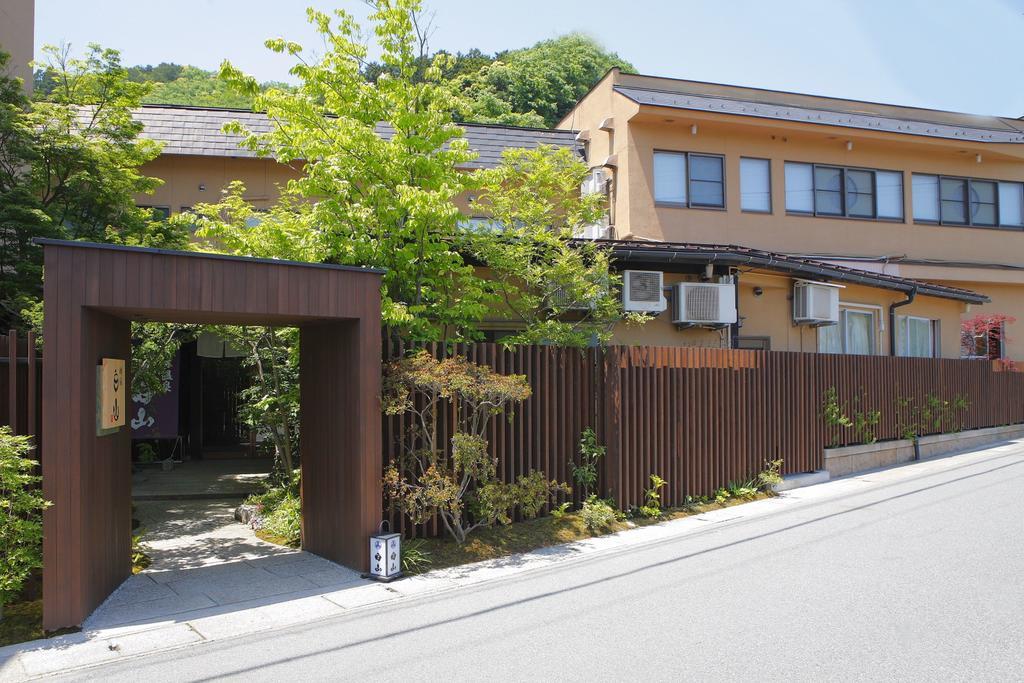 Готель Oyado Hakusan Hyogo Екстер'єр фото