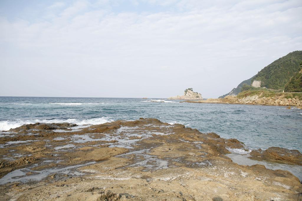 Готель Oyado Hakusan Hyogo Екстер'єр фото