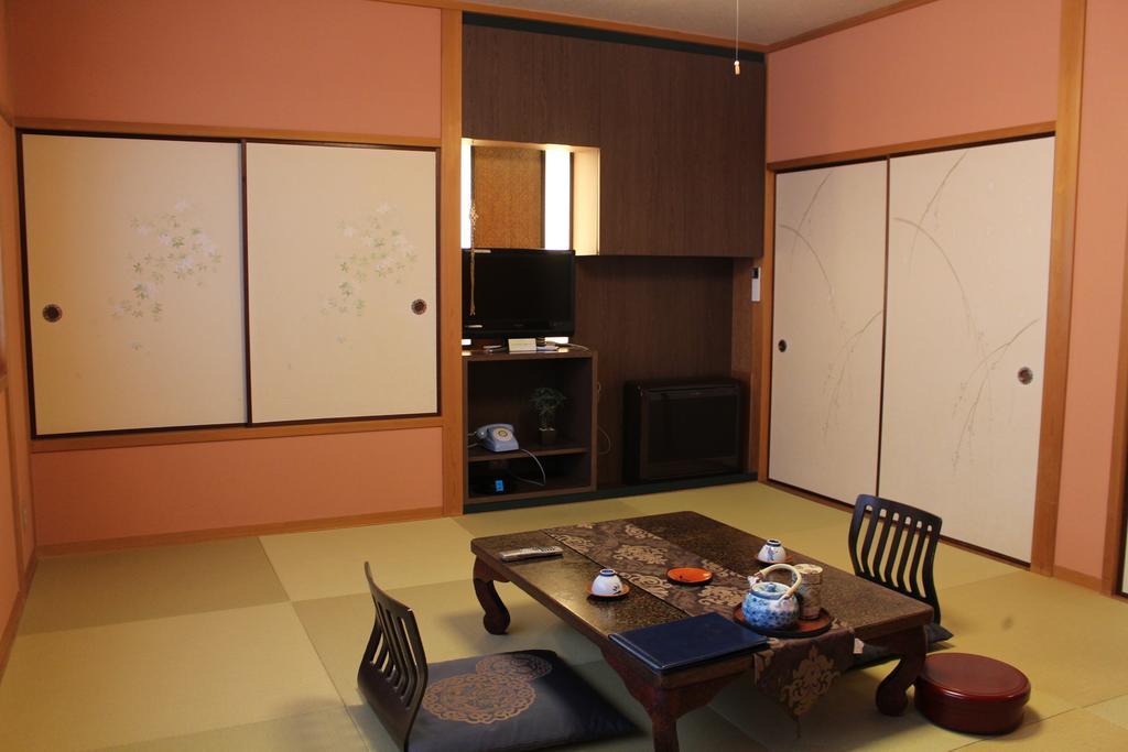 Готель Oyado Hakusan Hyogo Номер фото