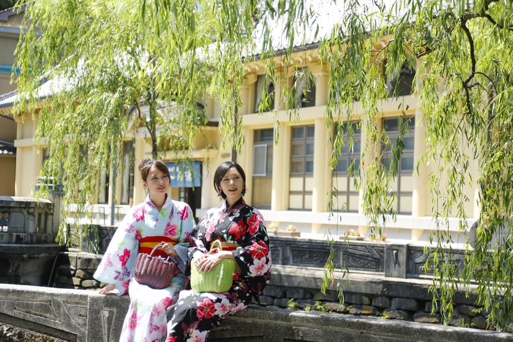 Готель Oyado Hakusan Hyogo Екстер'єр фото